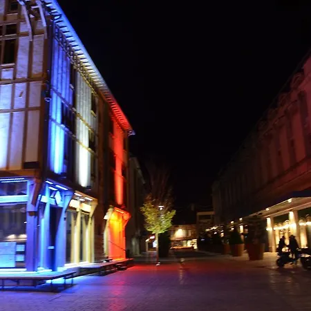 Silver Troyes